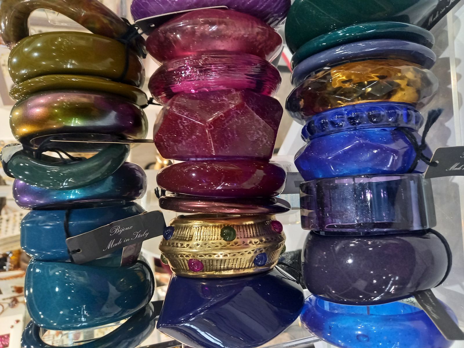 Bracelets joncs colorés de la marque Valter
